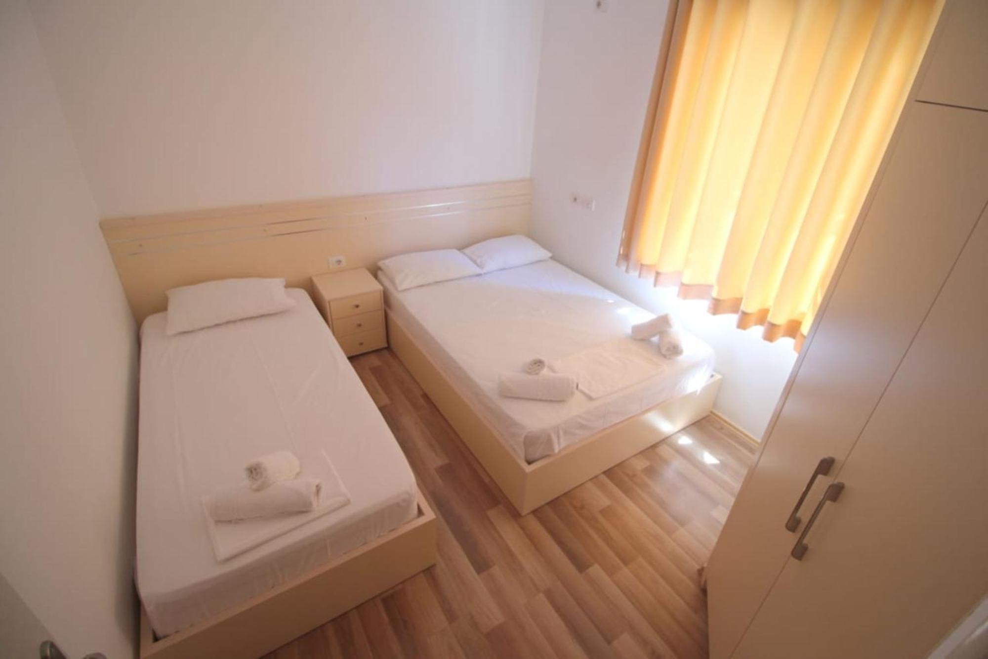 Franci Apartments 2 Sarandë Eksteriør billede